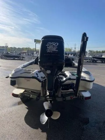 Slide: The Image of Triton 21XS Elite 2011 - 11