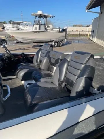 Slide: The Image of Triton 21XS Elite 2011 - 5