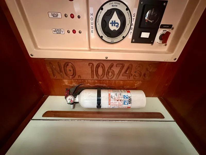 Slide: The Image of Valiant 39 1996 - 59