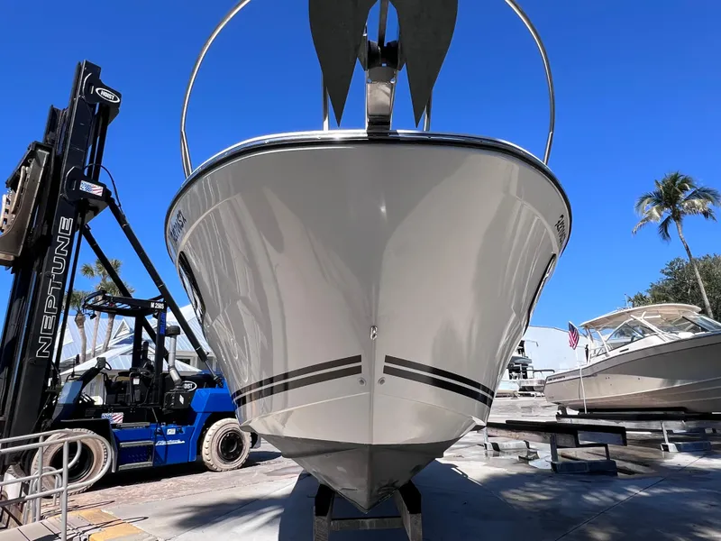 Slide: The Image of 2021 Jeanneau Leader 9.0 WA boat with twin Yamaha 250s, bow and stern thrusters. - 4