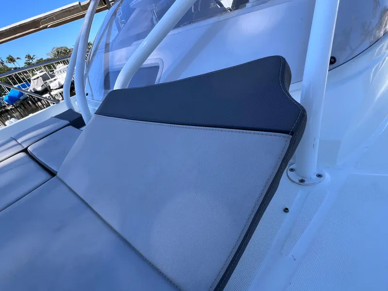 Slide: The Image of 2021 Jeanneau Leader 9.0 WA boat seating detail with modern design and comfort features. - 45