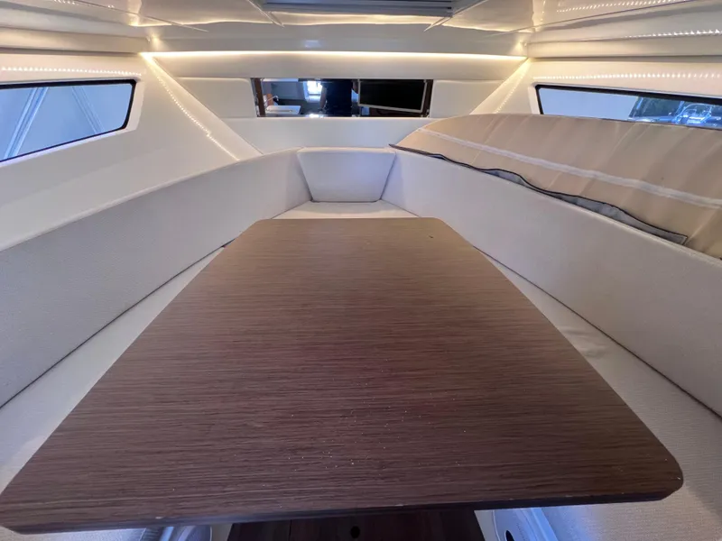 Slide: The Image of Jeanneau Leader 9.0 WA TWIN YAMAHA 250s w/ BOW & STERN THRUSTERS 2021 - 51