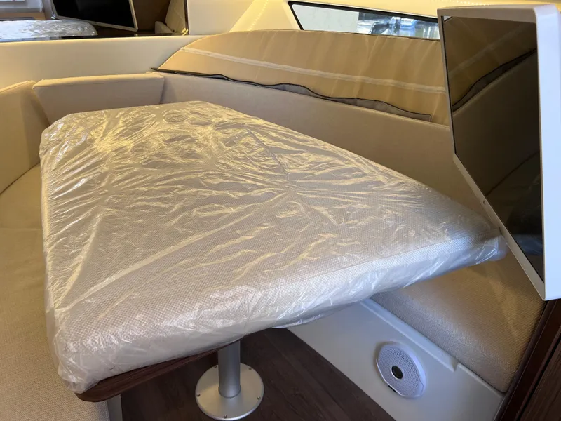 Slide: The Image of Jeanneau Leader 9.0 WA TWIN YAMAHA 250s w/ BOW & STERN THRUSTERS 2021 - 67