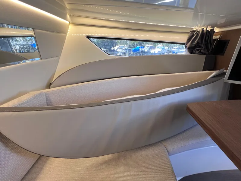 Slide: The Image of Jeanneau Leader 9.0 WA TWIN YAMAHA 250s w/ BOW & STERN THRUSTERS 2021 - 72