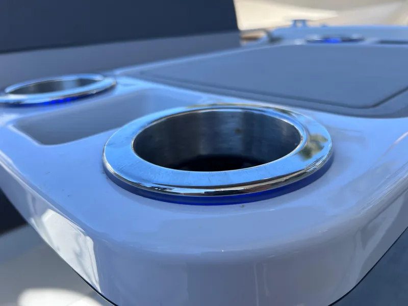 Slide: The Image of Jeanneau Leader 9.0 WA TWIN YAMAHA 250s w/ BOW & STERN THRUSTERS 2021 - 76