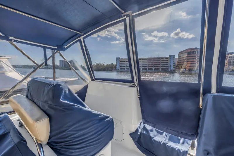 Slide: The Image of Neptunus 62 Flybridge 2007 - 100