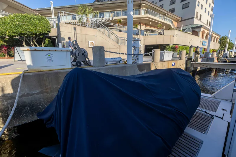 Slide: The Image of Neptunus 62 Flybridge 2007 - 108