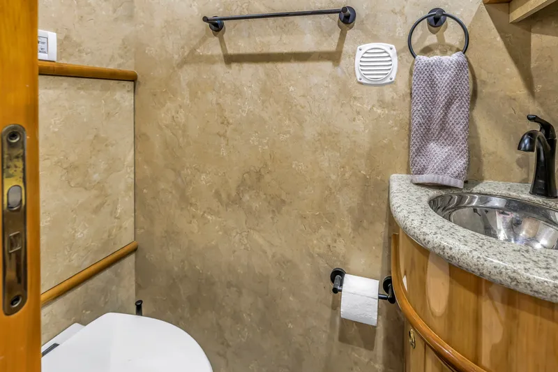 Slide: The Image of Neptunus 62 Flybridge 2007 - 61