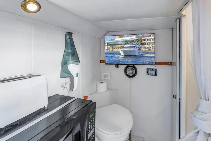 Slide: The Image of Neptunus 62 Flybridge 2007 - 95