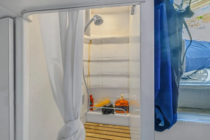 Slide: The Image of Neptunus 62 Flybridge 2007 - 96