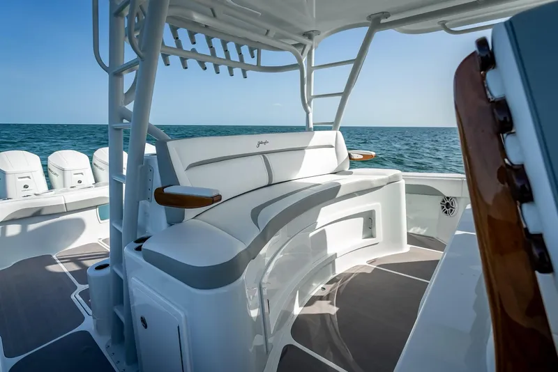 Slide: The Image of Yellowfin 54 Offshore 2023 - 52