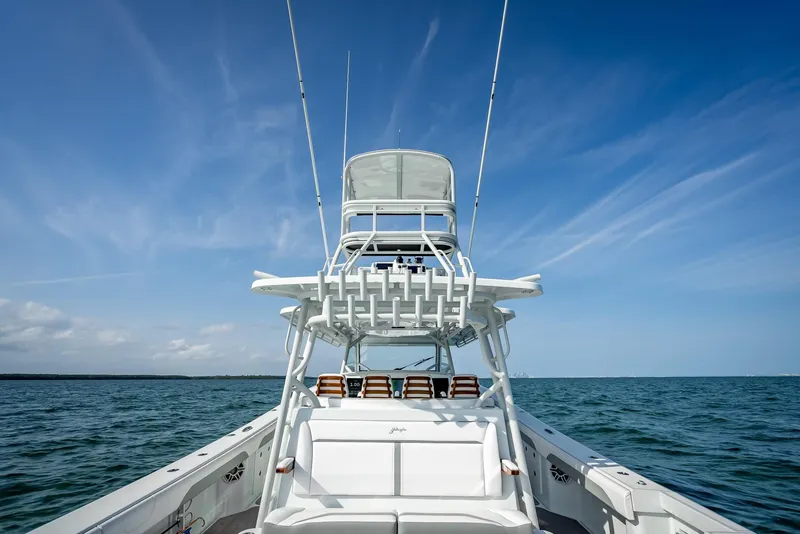 Slide: The Image of Yellowfin 54 Offshore 2023 - 57