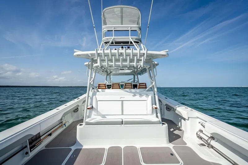 Slide: The Image of Yellowfin 54 Offshore 2023 - 58