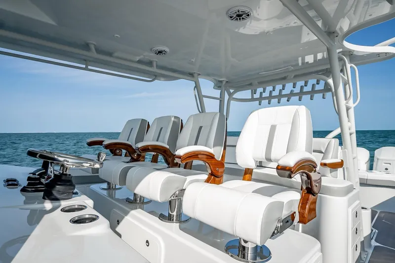 Slide: The Image of Yellowfin 54 Offshore 2023 - 68