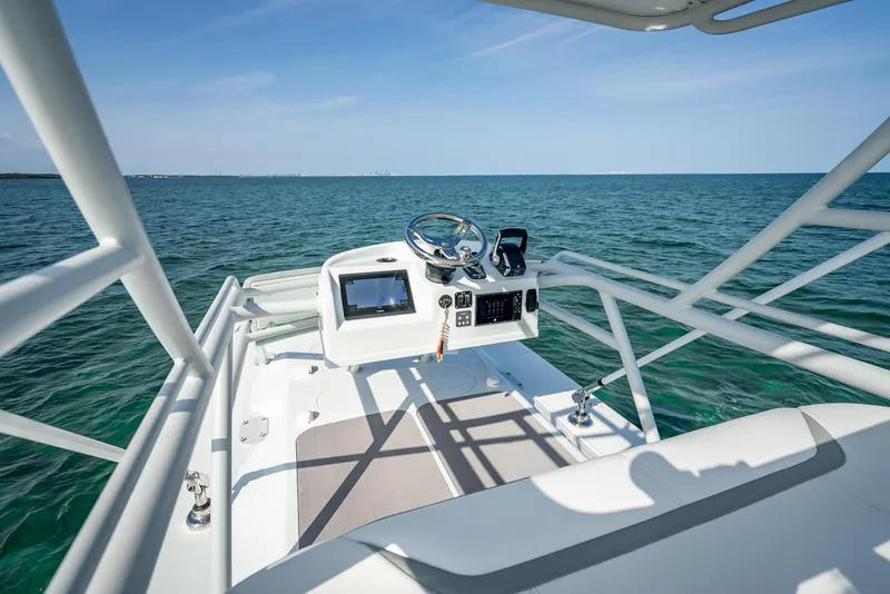 Slide: The Image of Yellowfin 54 Offshore 2023 - 87