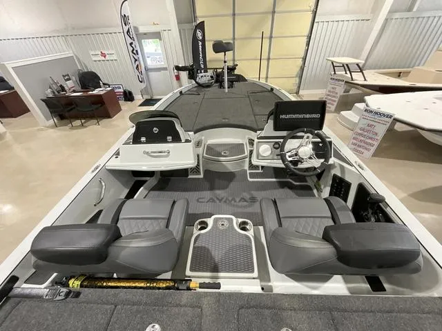 Slide: The Image of Caymas CX 21 PRO 2025 - 15