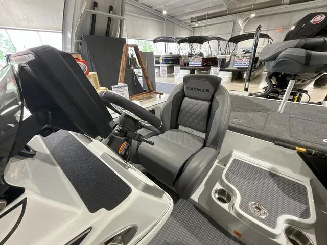 Slide: The Image of Caymas CX 21 PRO 2025 - 19