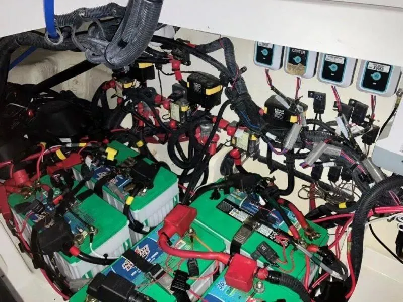 Slide: The Image of Electrical system and batteries of a 2020 Sea Ray Sundancer 320 OB boat. - 20