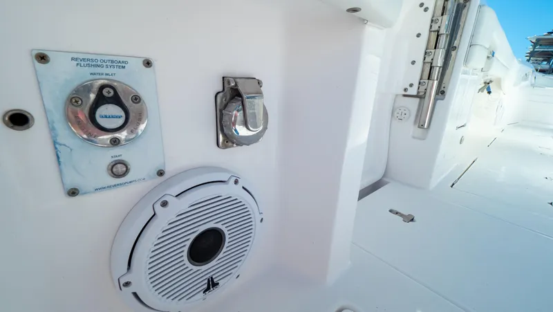 Slide: The Image of Intrepid 375 Nomad FE 2023 - 58