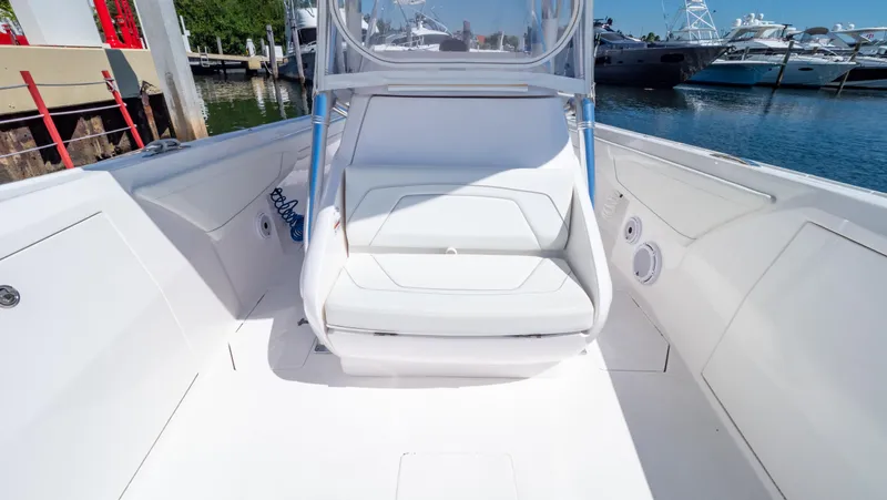 Slide: The Image of Intrepid 375 Nomad FE 2023 - 81