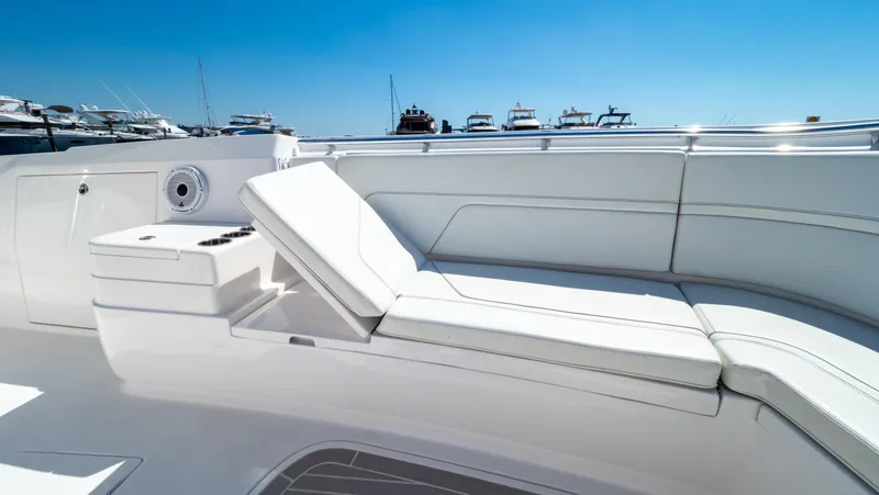 Slide: The Image of Intrepid 375 Nomad FE 2023 - 86