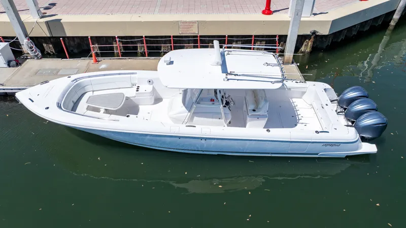 Slide: The Image of Intrepid 375 Nomad FE 2023 - 98