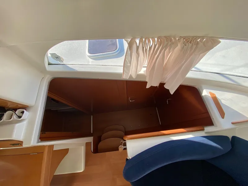 Slide: The Image of Port Hull - 18