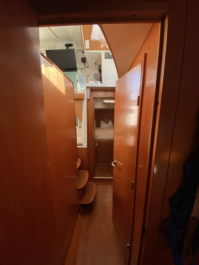 Slide: The Image of Port Hull - 20