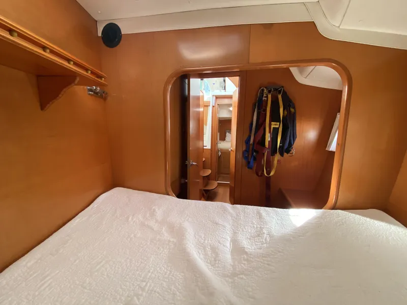 Slide: The Image of Port Hull - 22