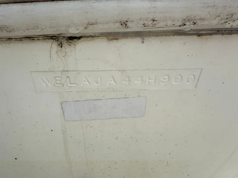 Slide: The Image of Wellcraft 2400 Martinique 2000 - 57