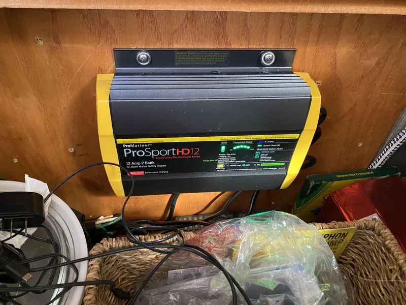 Slide: The Image of Gemini 105M 1998 - 14