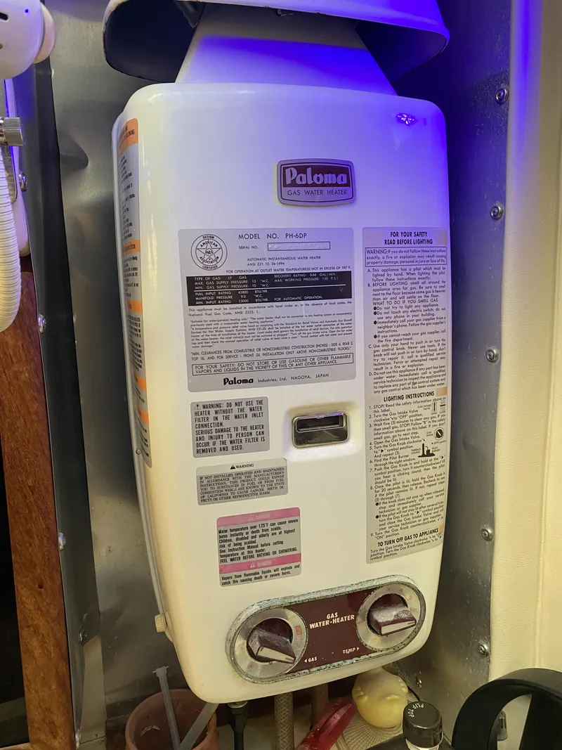 Slide: The Image of Gemini 105M 1998 - 16