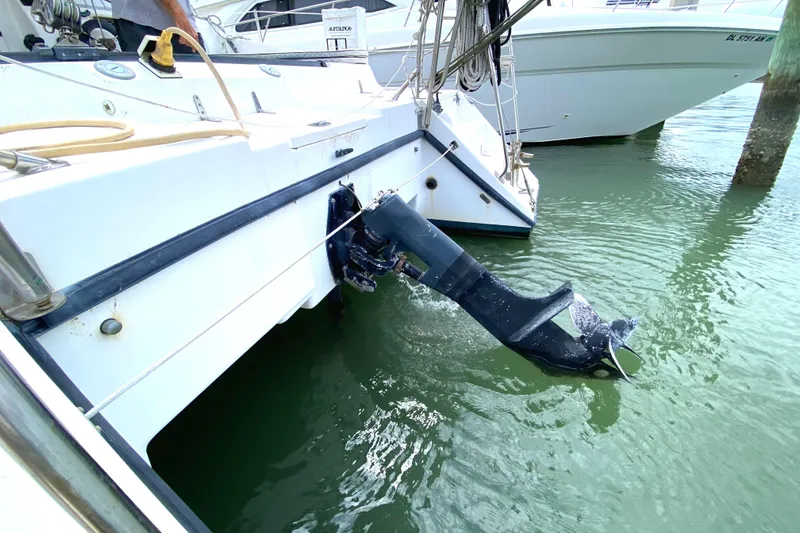 Slide: The Image of Gemini 105M 1998 - 4