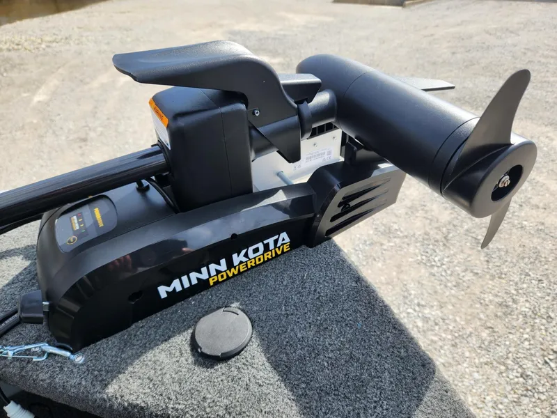 Slide: The Image of Minn Kota PowerDrive motor on 2021 Starcraft 16 SF DLX boat, close-up view. - 9
