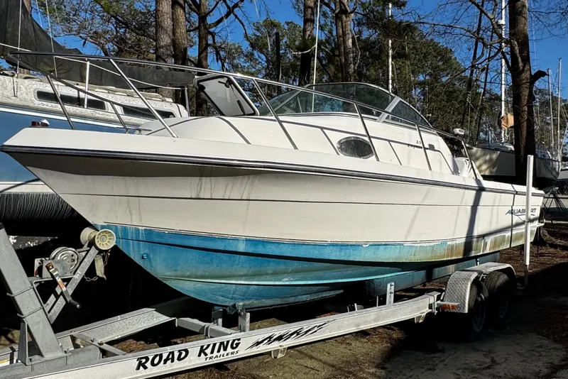 Slide: The Image of 2001 Aquasport 215 Explorer - 0