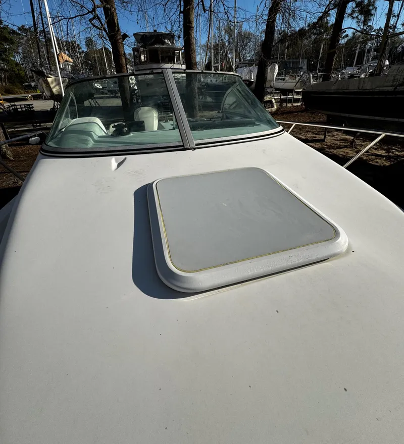 Slide: The Image of 2001 Aquasport 215 Explorer - 17