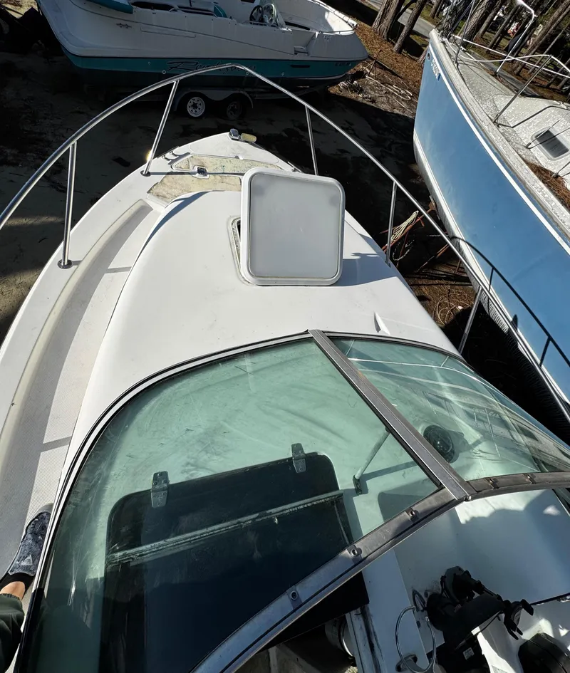 Slide: The Image of 2001 Aquasport 215 Explorer - 5