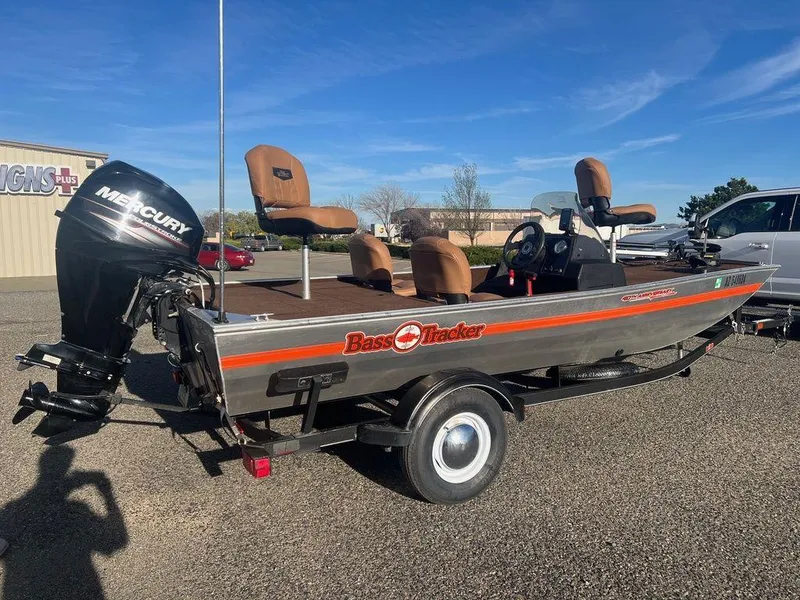 Slide: The Image of 2018 Tracker BASS TRACKER® 40th Anniversary Heritage Edition boat with Mercury engine on trailer. - 4