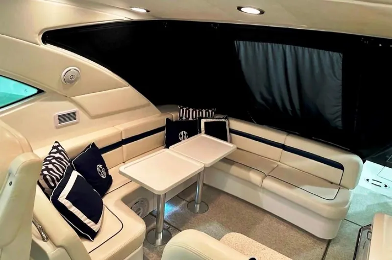 Slide: The Image of Sea Ray 470 Sundancer 2011 - 14