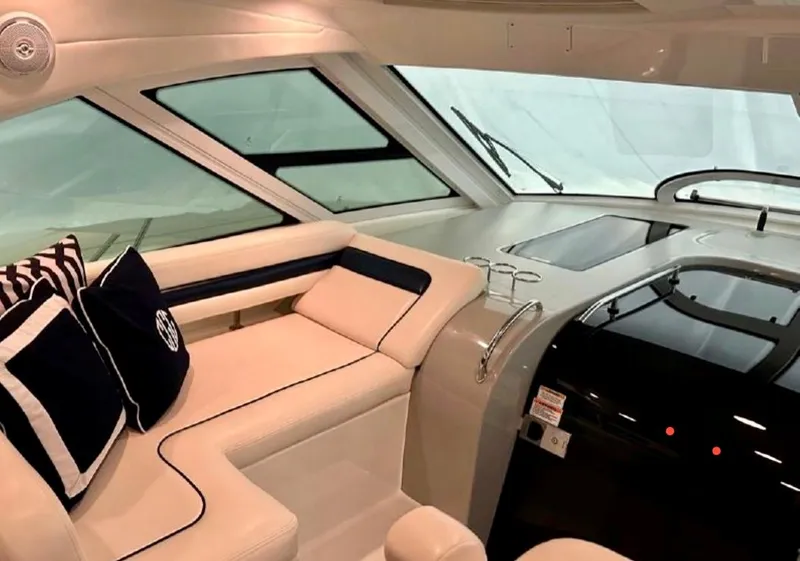 Slide: The Image of Sea Ray 470 Sundancer 2011 - 16