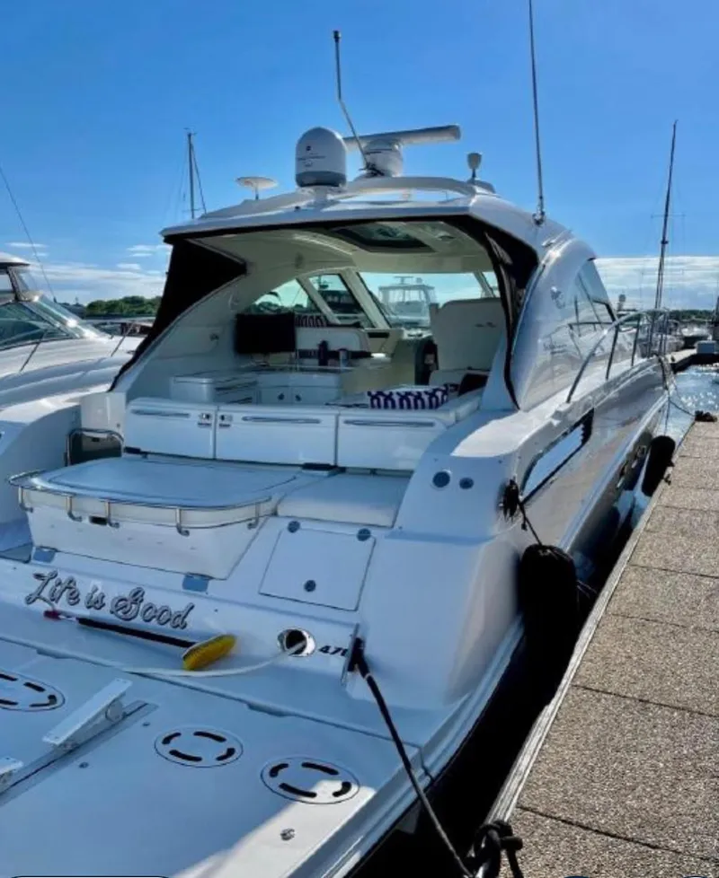 Slide: The Image of Sea Ray 470 Sundancer 2011 - 4