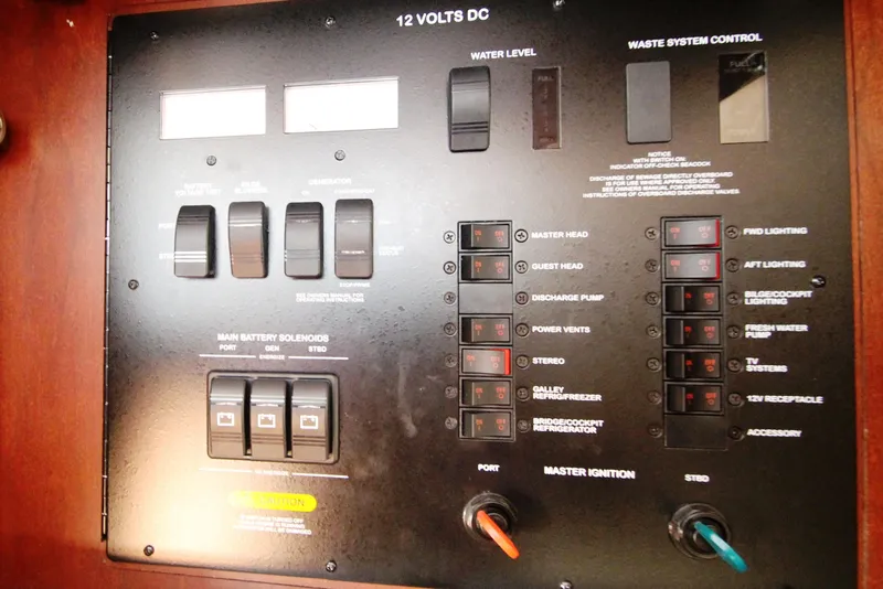 Slide: The Image of Sea Ray 470 Sundancer 2011 - 54