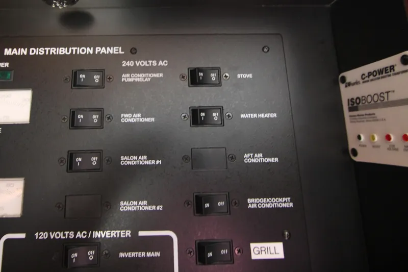 Slide: The Image of Sea Ray 470 Sundancer 2011 - 55