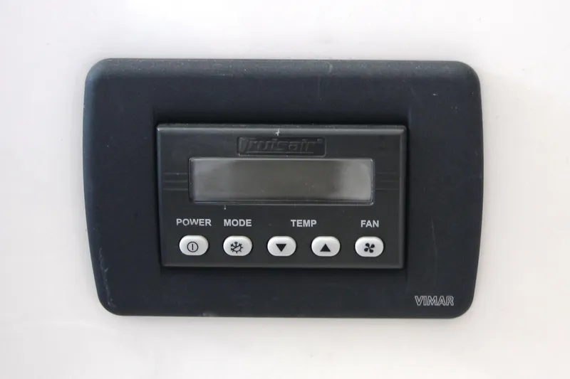 Slide: The Image of Sea Ray 470 Sundancer 2011 - 59