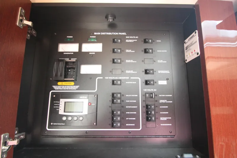 Slide: The Image of Sea Ray 470 Sundancer 2011 - 74