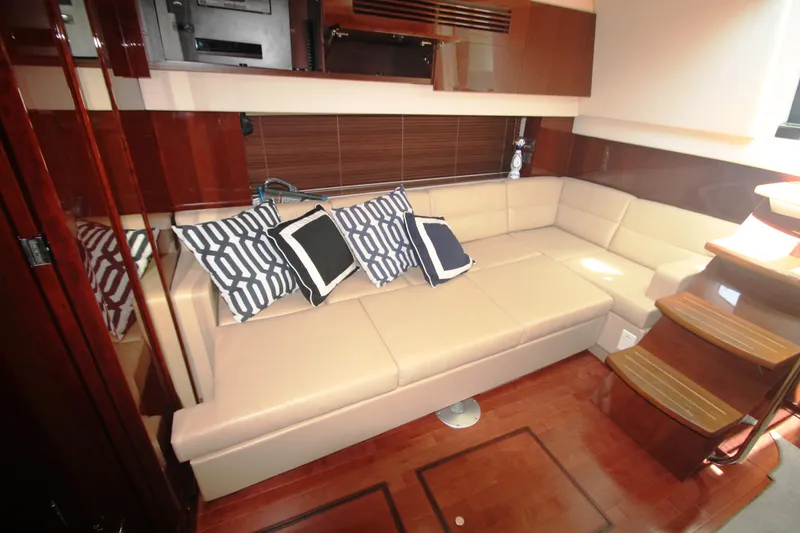 Slide: The Image of Sea Ray 470 Sundancer 2011 - 82