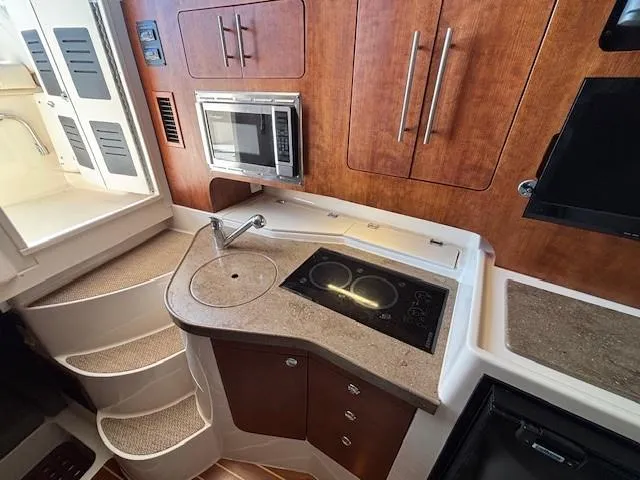 Slide: The Image of Grady-White Express 330 2014 - 18