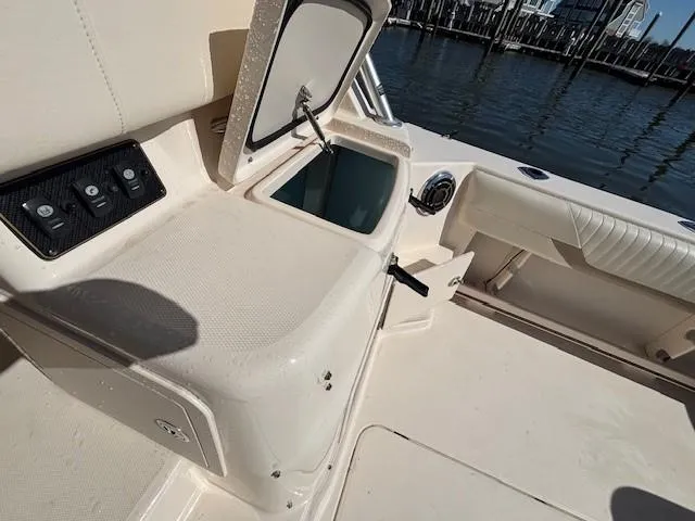 Slide: The Image of Grady-White Express 330 2014 - 7