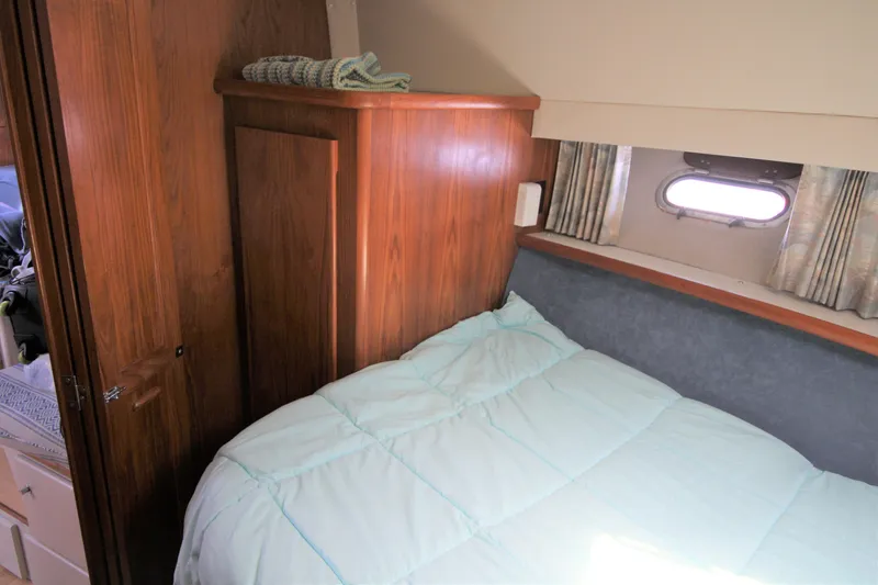 Slide: The Image of VIP Closet - 15