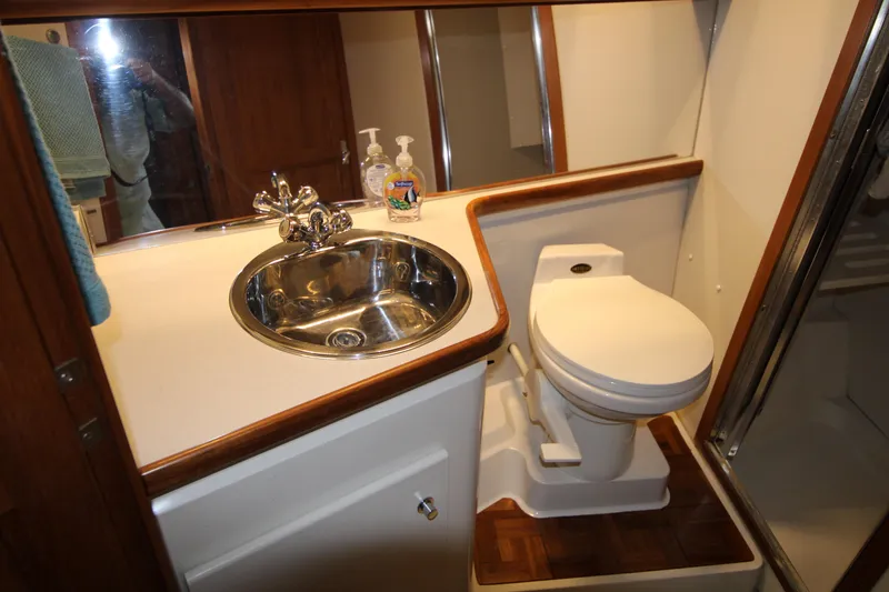 Slide: The Image of VIP Sink - 18